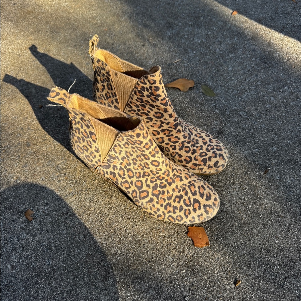 Toms Leopard Print Ankle Booties